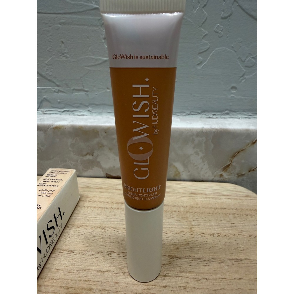 GLOWISH by HUDABEAUTY Brightlight Sheer Concealer 04 Light Medium 0.35 Fl Oz New - Picture 3 of 4
